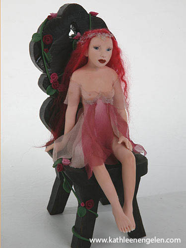 Rosaline elf pop sculptuur